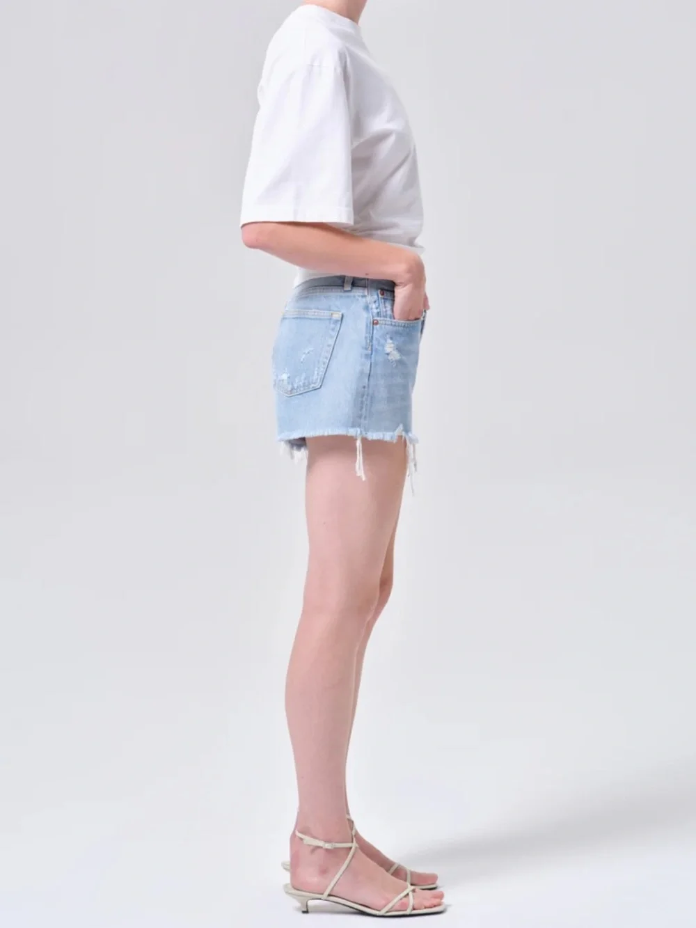 AGOLDE Lightwash Blue Parker Vintage Cut Off Shorts - Swapmeet - 27 - Picture 7 of 10